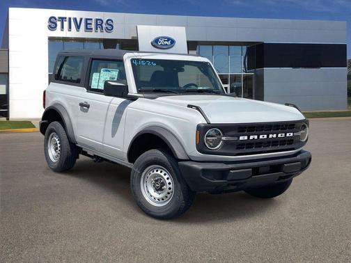 Avalanche Gray 2026 Ford Bronco Base