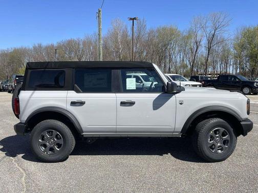 Avalanche Gray 2026 Ford Bronco Big Bend