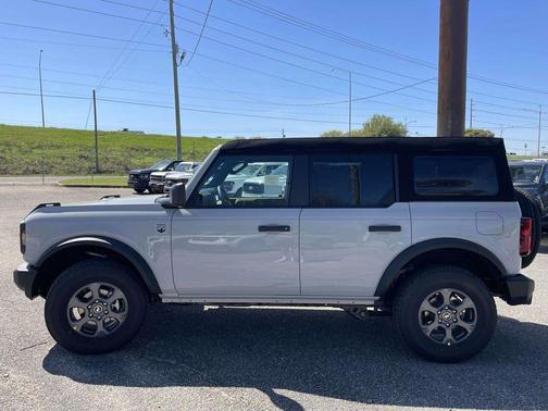 Avalanche Gray 2026 Ford Bronco Big Bend