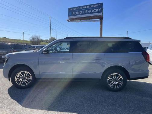Glacier Gray Metallic 2026 Ford Expedition Max Active