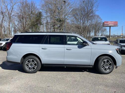 Glacier Gray Metallic 2026 Ford Expedition Max Active