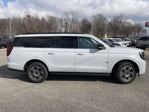 Space Silver 2026 Ford Expedition Max Active