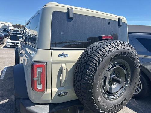 Desert Sand 2025 Ford Bronco Outer Banks