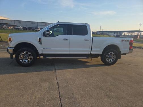 Star White 2021 Ford F-350 Lariat Super Duty