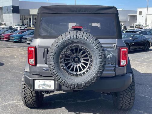 2025 Ford Bronco Base