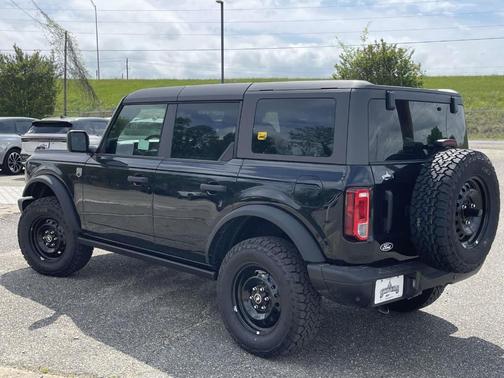 Shadow Black 2026 Ford Bronco Big Bend