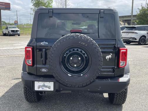 Shadow Black 2026 Ford Bronco Big Bend