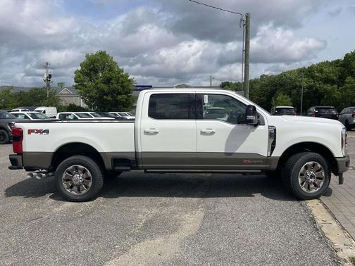 Star White 2026 Ford F-250 King Ranch