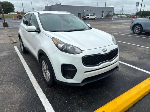 Clear White 2019 Kia Sportage LX