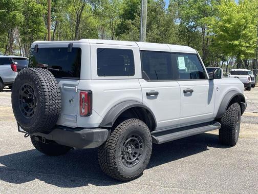 Avalanche 2026 Ford Bronco Outer Banks