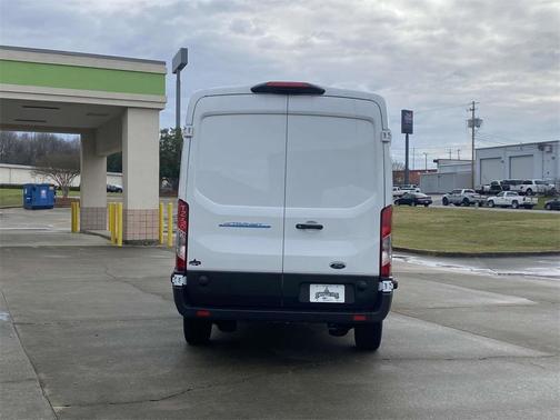 2024 Ford E-Transit Base