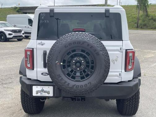 White 2026 Ford Bronco Outer Banks