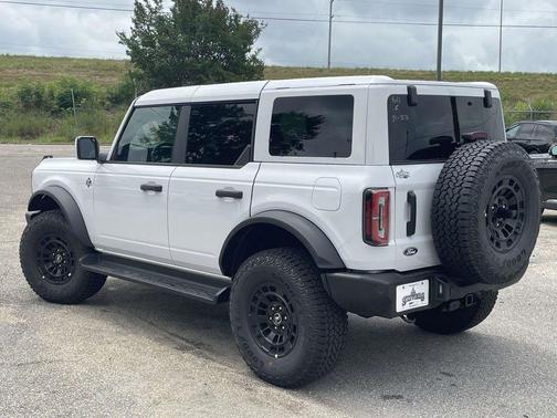 White 2026 Ford Bronco Outer Banks