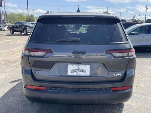 2021 Jeep Grand Cherokee L Laredo