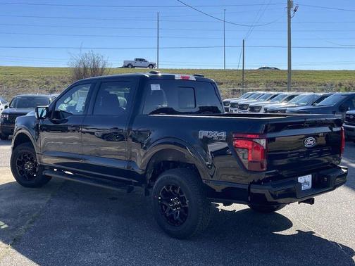 Agate Black Metallic 2026 Ford F-150 XLT