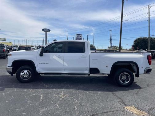 2024 Chevrolet Silverado 3500 LT
