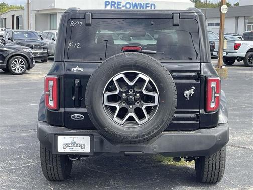 2025 Ford Bronco Outer Banks
