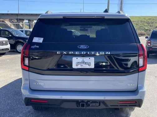 Glacier Gray Metallic 2026 Ford Expedition Max Active