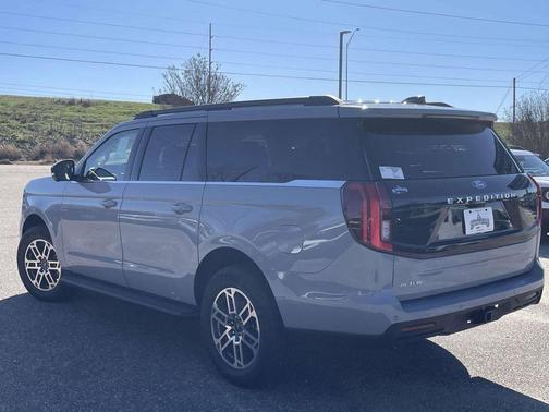 Glacier Gray Metallic 2026 Ford Expedition Max Active