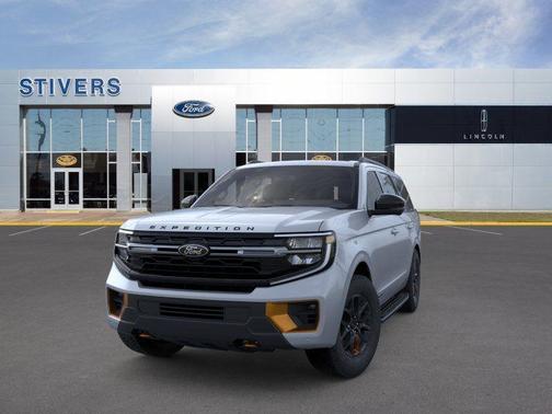 Glacier Gray Metallic 2026 Ford Expedition Tremor