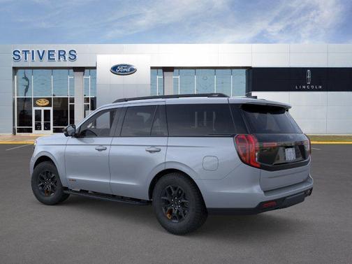 Glacier Gray Metallic 2026 Ford Expedition Tremor