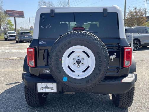 Shadow Black 2026 Ford Bronco Heritage Edition