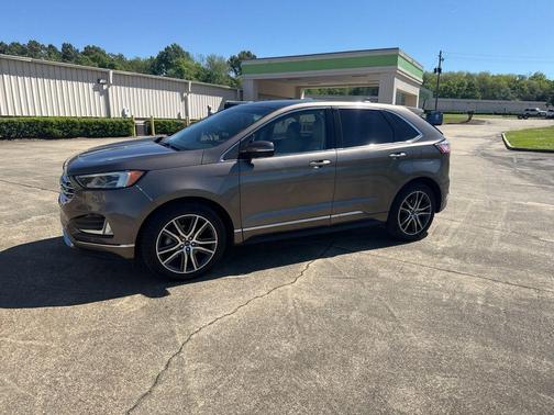Stone Gray Metallic 2019 Ford Edge Titanium