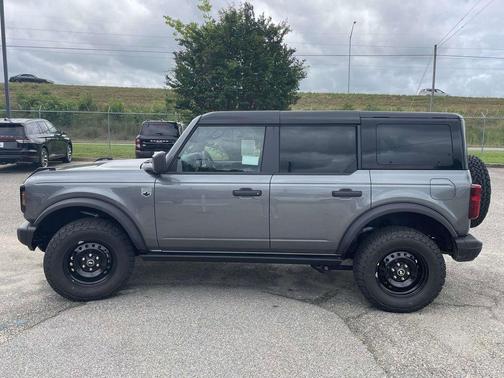 Carbonized Gray Metallic 2026 Ford Bronco Big Bend