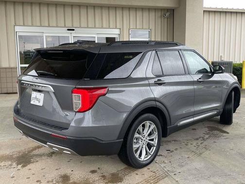 Gray Metallic 2023 Ford Explorer XLT