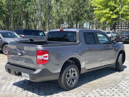 Carbonized Gray Metallic 2026 Ford Maverick XLT