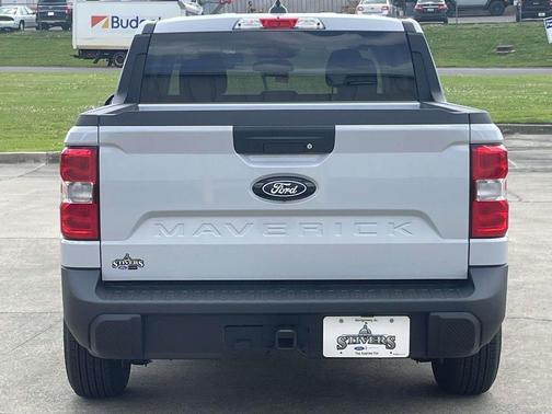 White Metallic 2025 Ford Maverick XLT