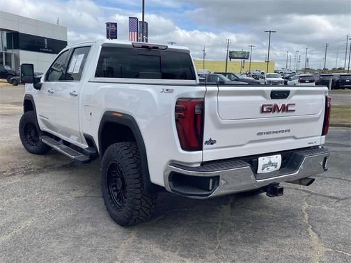 2024 GMC Sierra 2500 SLT