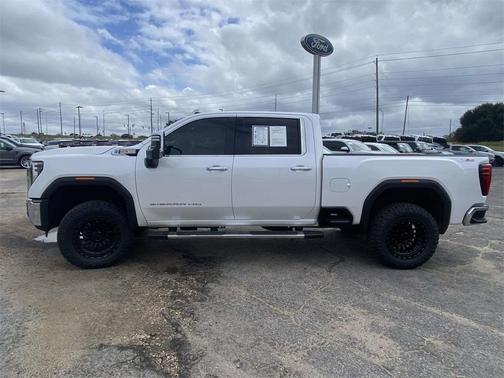 2024 GMC Sierra 2500 SLT