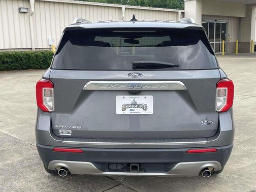 Carbonized Gray Metallic 2022 Ford Explorer Limited