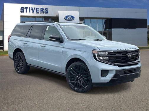 Glacier Gray Metallic 2026 Ford Expedition Platinum