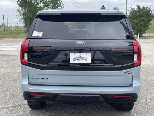Glacier Gray Metallic 2026 Ford Expedition Platinum