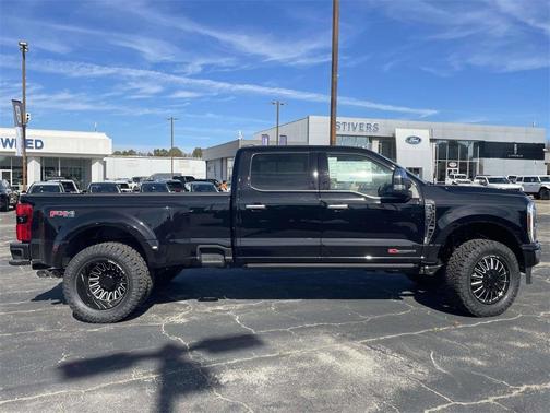 2025 Ford F-350 Platinum