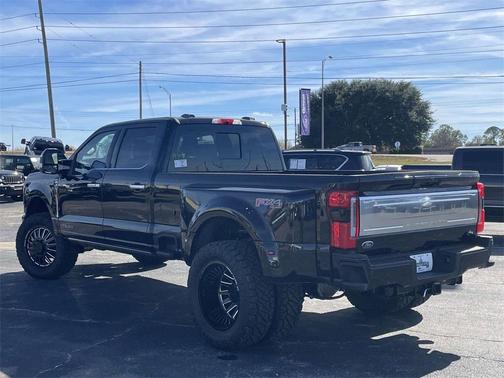 2025 Ford F-350 Platinum