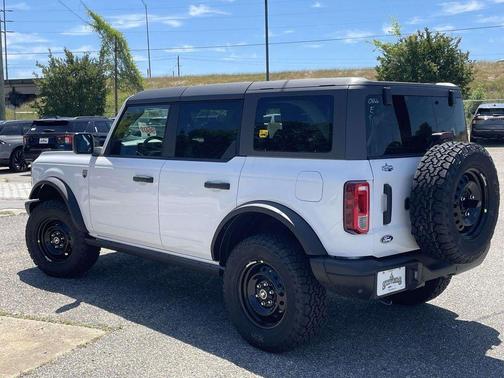Oxford White 2026 Ford Bronco Big Bend