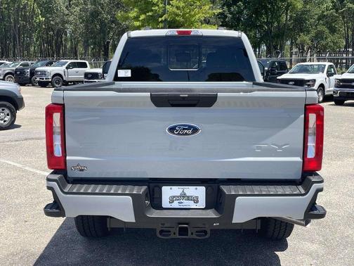 Avalanche 2026 Ford F-250 XL
