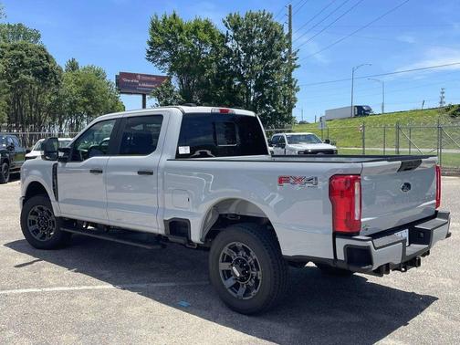 Avalanche 2026 Ford F-250 XL