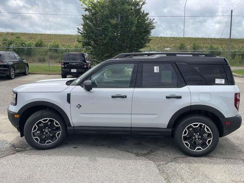Space White Metallic 2026 Ford Bronco Sport Outer Banks