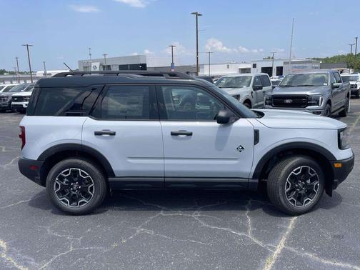 Space White Metallic 2026 Ford Bronco Sport Outer Banks