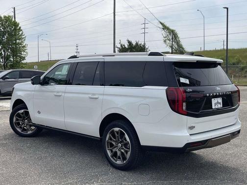 Star White 2026 Ford Expedition Max King Ranch