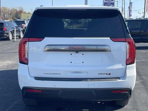 2021 GMC Yukon XL AT4