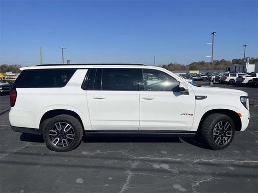 2021 GMC Yukon XL AT4