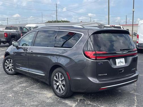 2021 Chrysler Pacifica Hybrid Pinnacle