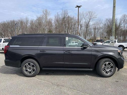 Dark Matter Gray Metallic 2026 Ford Expedition Max Active