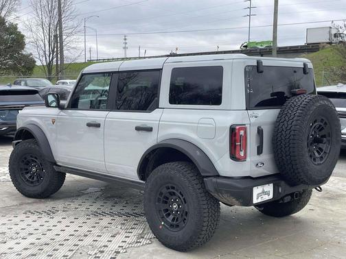 Avalanche 2026 Ford Bronco Badlands