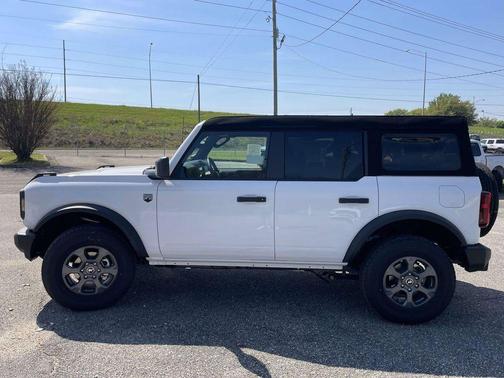 Oxford White 2026 Ford Bronco Big Bend